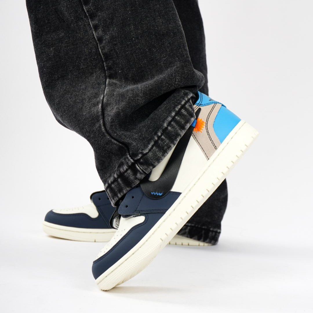 travis scott off white jordans
