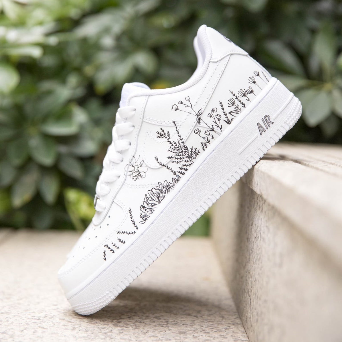 custom air force 1 artist