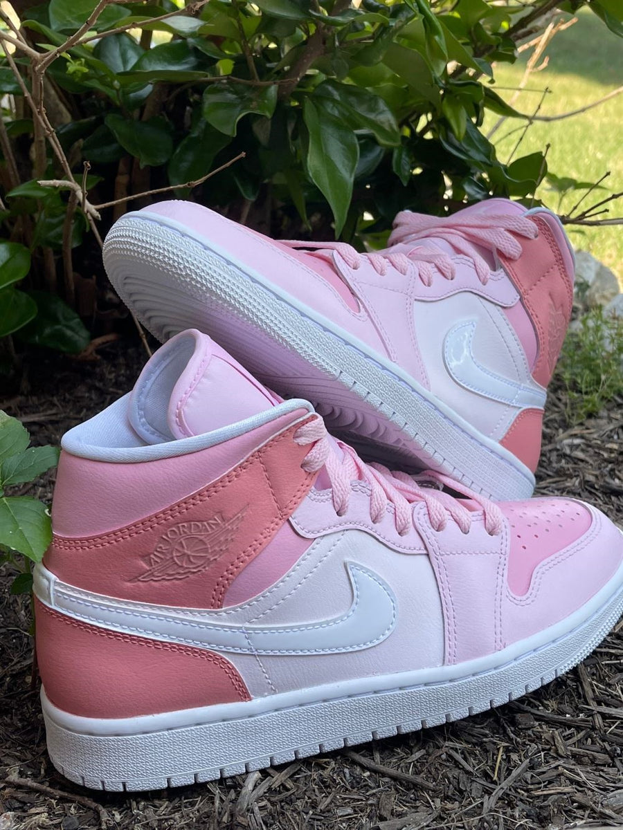 custom pink jordan 1