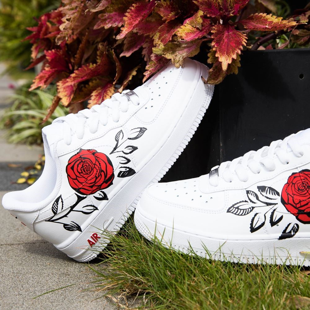Red Rose Doodle Custom Air Force 1 – unitecustom