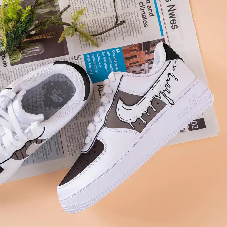 Custom Air Force 1 White Black Drip Pattern
