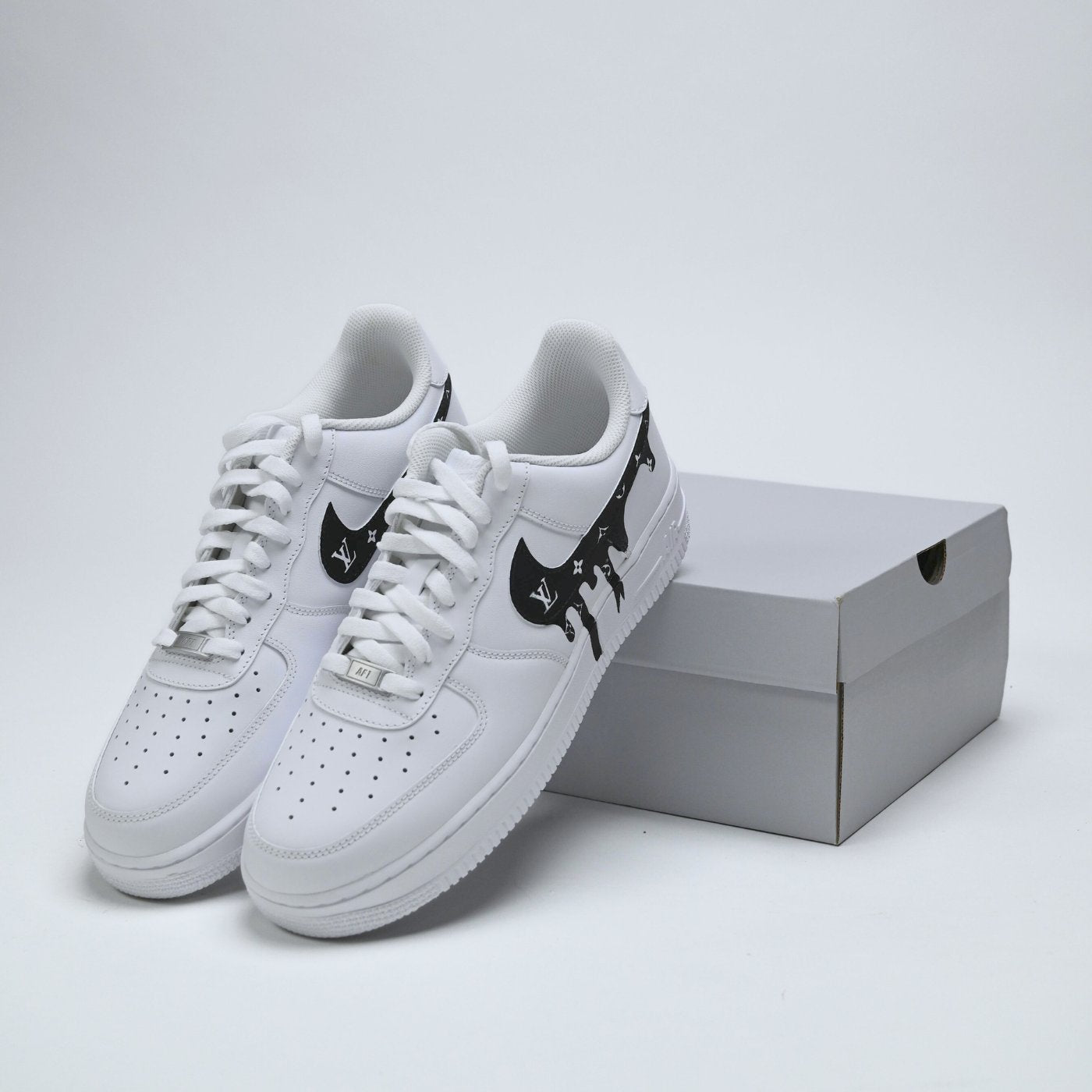 Custom Air Force 1 White With Black LV Dripping Pattern
