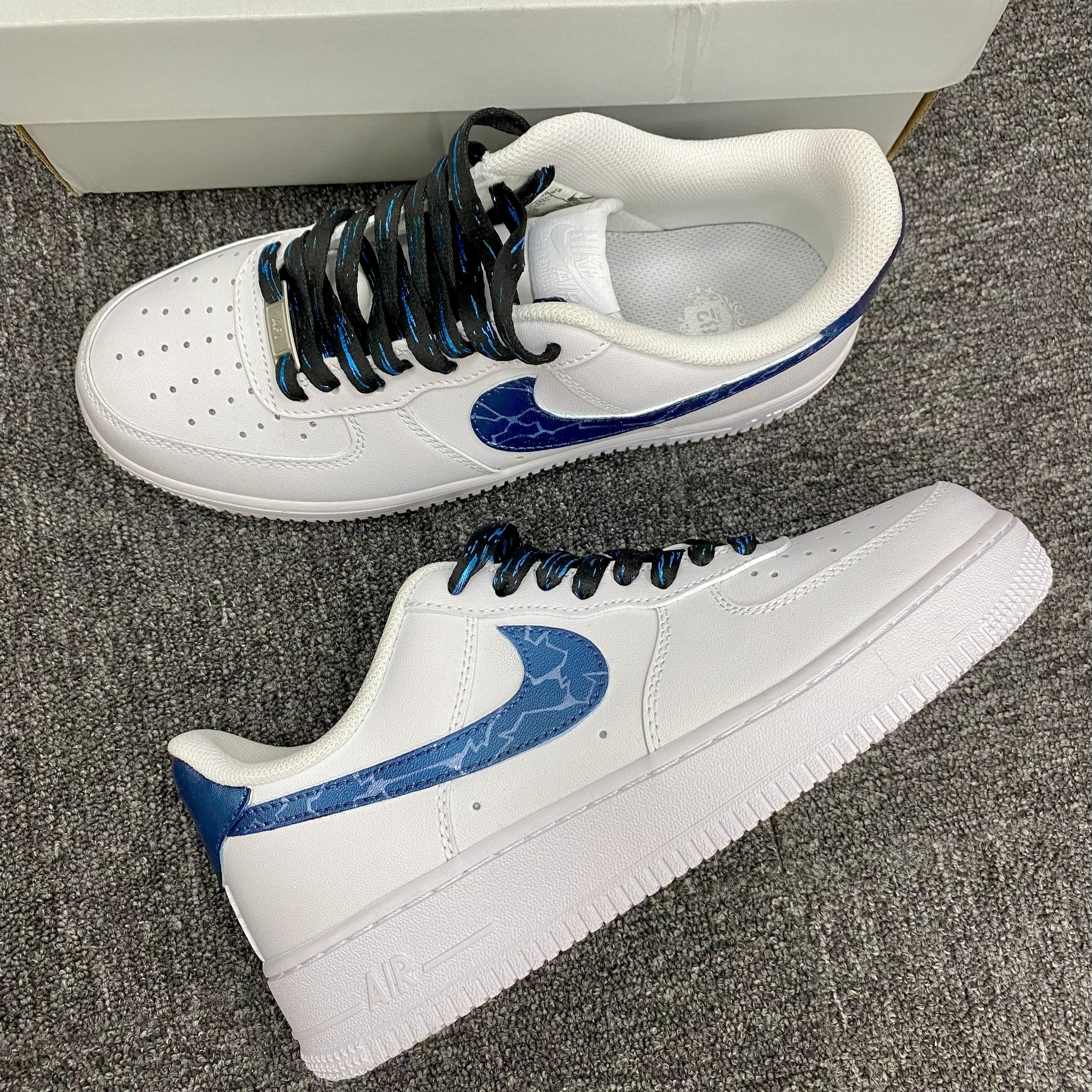 Custom Air Force 1 White With Blue Crackle Pattern 