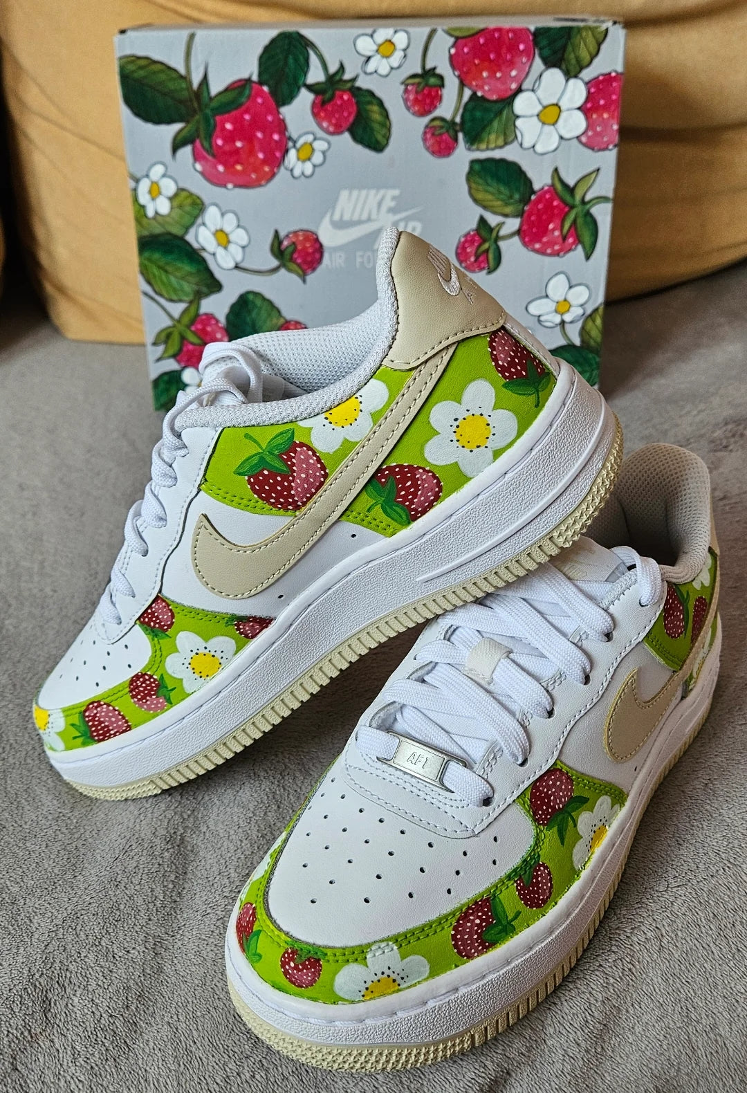 Custom Air Force 1 White With Strawberry And Daisy Pattern 