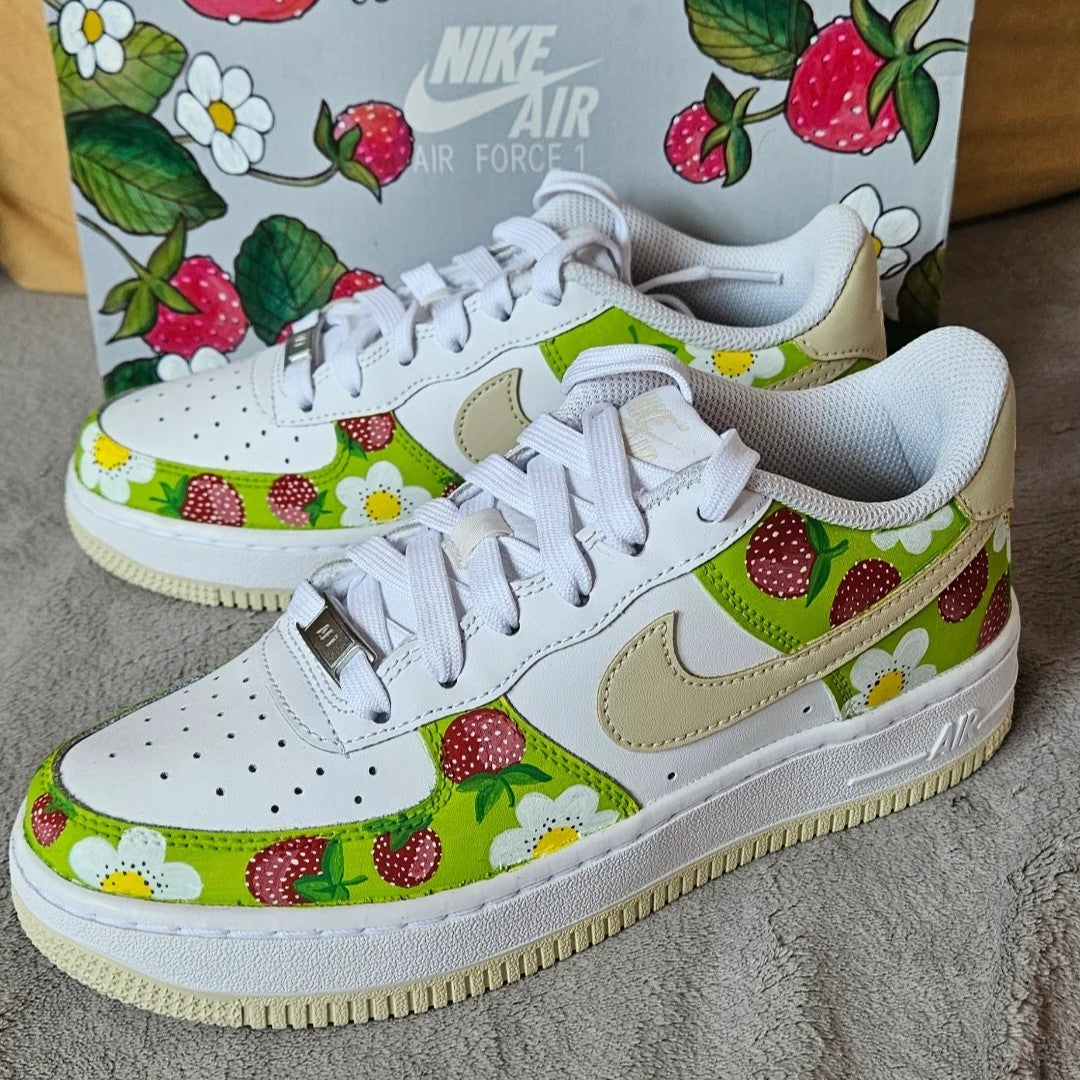 Custom Air Force 1 White With Strawberry And Daisy Pattern 