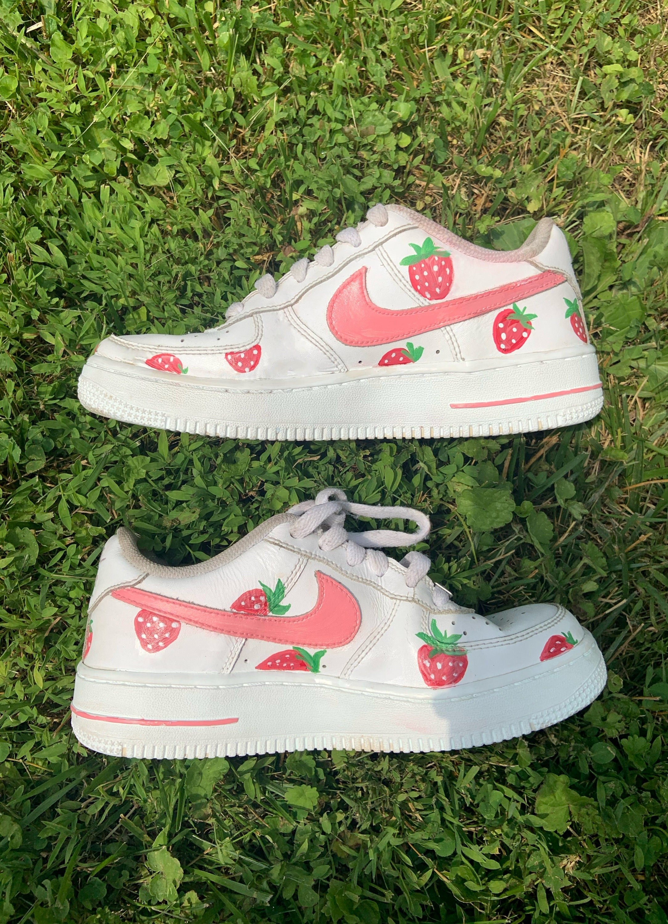 Strawberry Custom Air Force 1